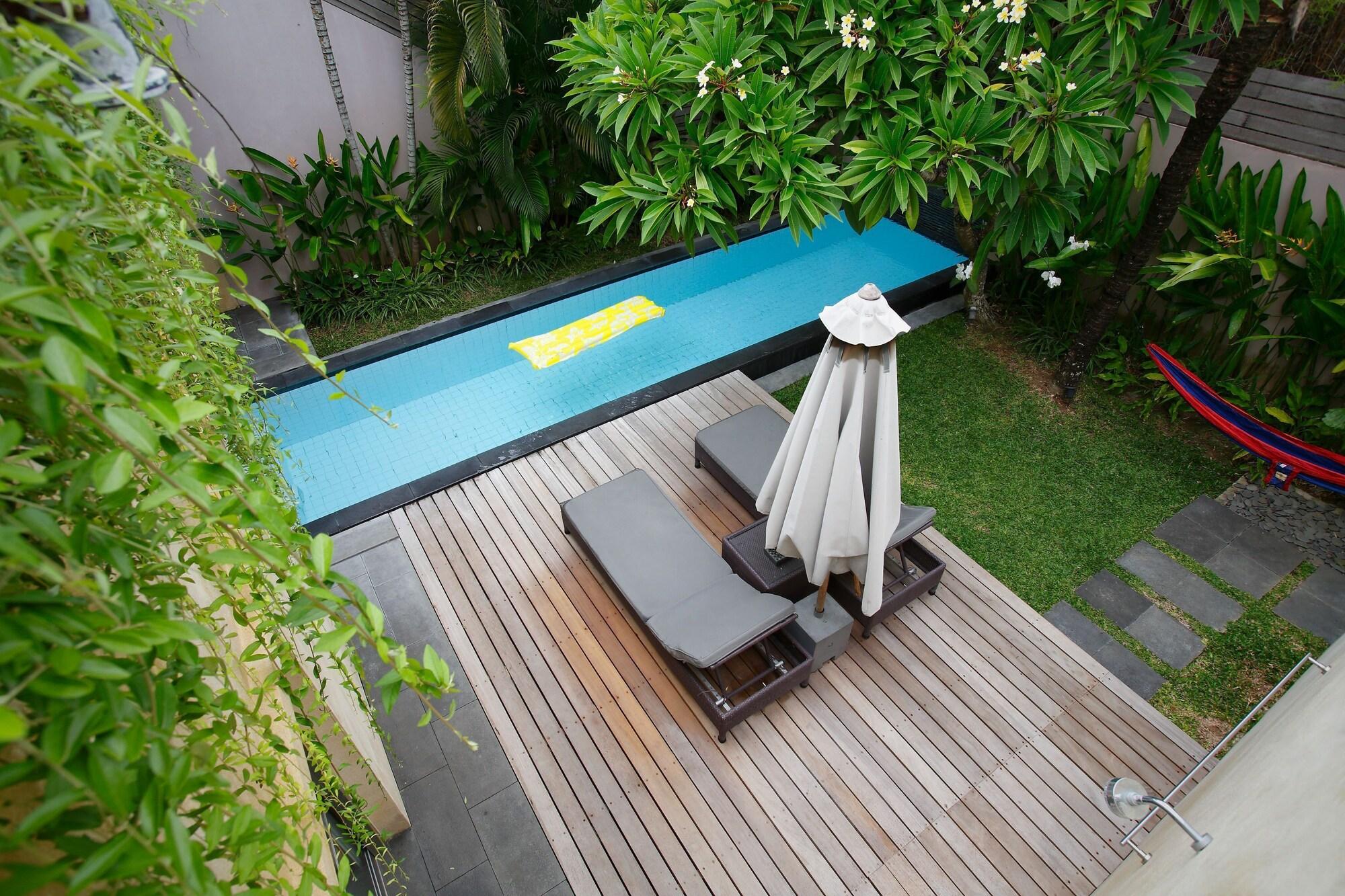 Bali Island Villas And Spa Seminyak Exterior foto